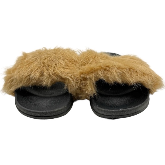 Cape Robbin Moira Faux Fur Slip On Open Toe Casual Sandal Slides Tan Black 6 - Picture 9 of 15